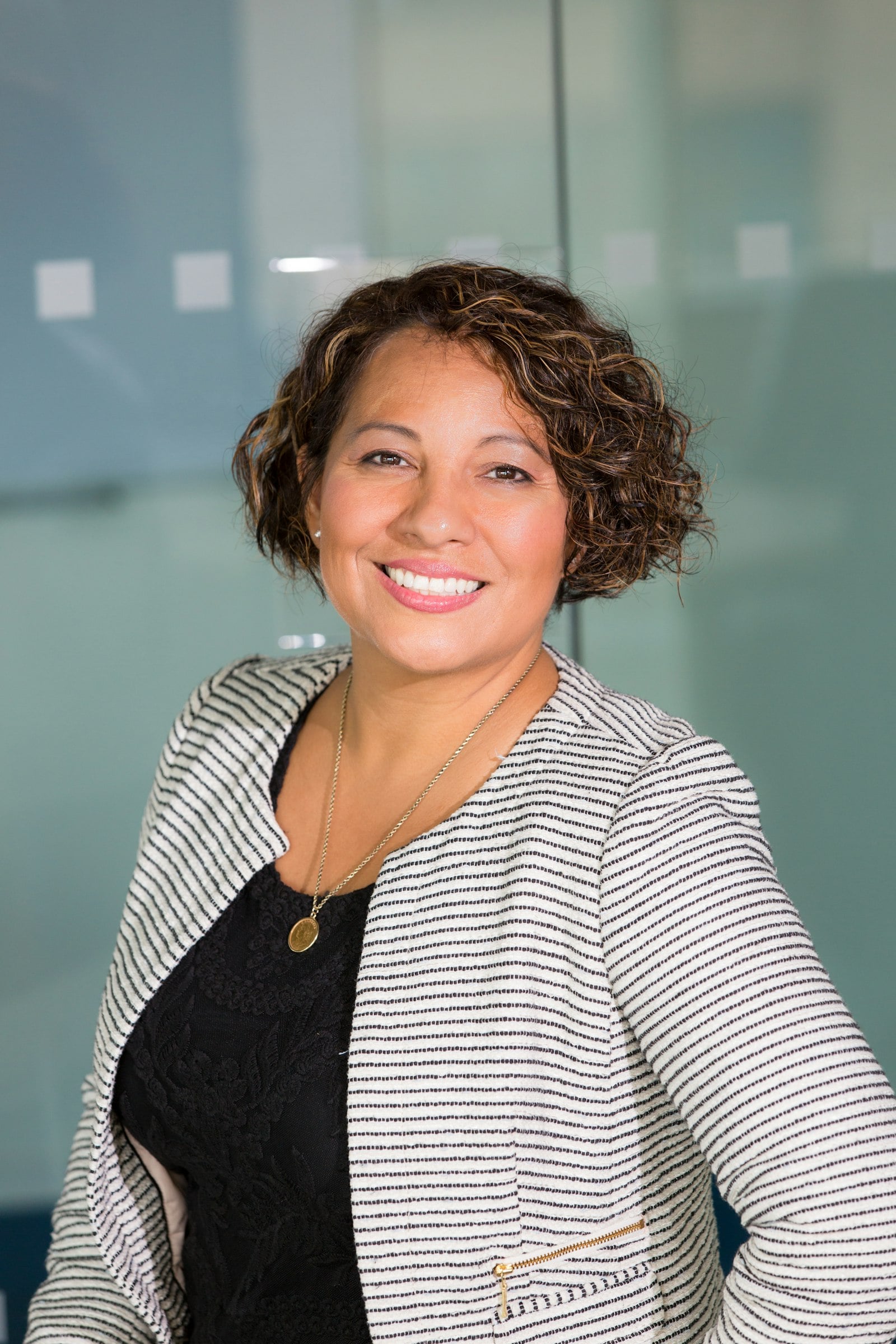 A smiling DSI advisor